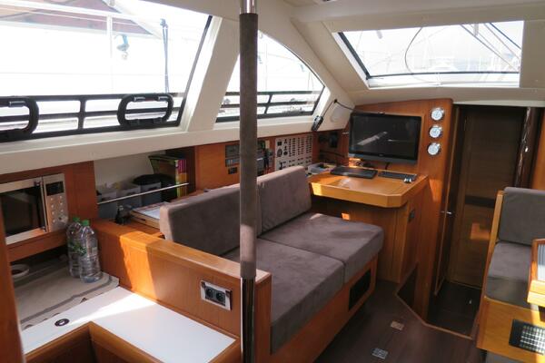 Phoenix 47ft Wauquiez Yacht For Sale