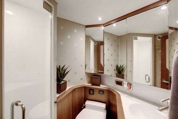 Ocean Yachts 64 Convertible Yacht For Sale