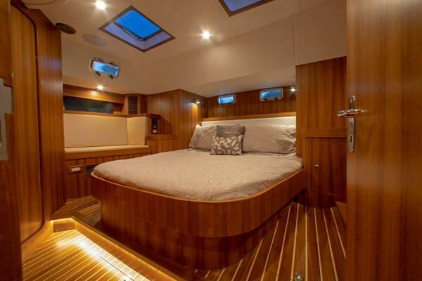 48ft Hylas Yacht For Sale