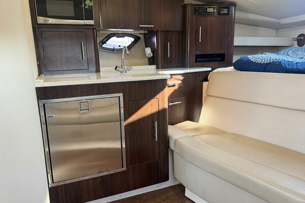 35ft Regal Yacht For Sale 35ft Regal Yacht For Sale