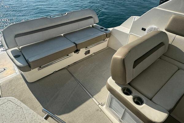 35ft Regal Yacht For Sale 35ft Regal Yacht For Sale