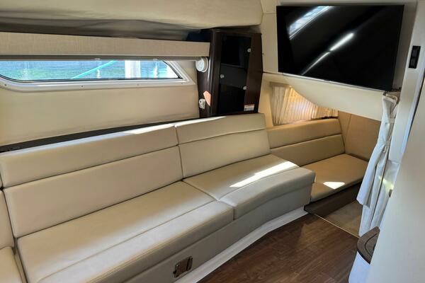 35ft Regal Yacht For Sale 35ft Regal Yacht For Sale