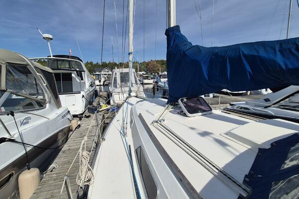 Wind Raker  35ft Mirage Yachts Yacht For Sale