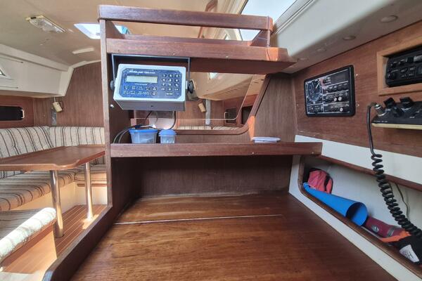 Wind Raker  35ft Mirage Yachts Yacht For Sale