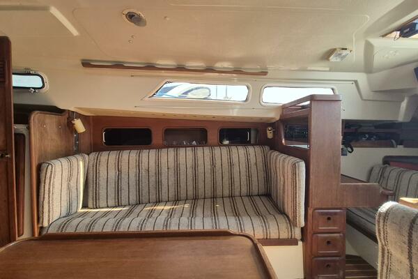 Wind Raker  35ft Mirage Yachts Yacht For Sale