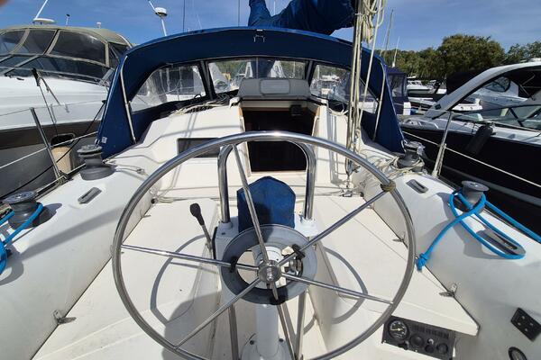 Wind Raker  35ft Mirage Yachts Yacht For Sale