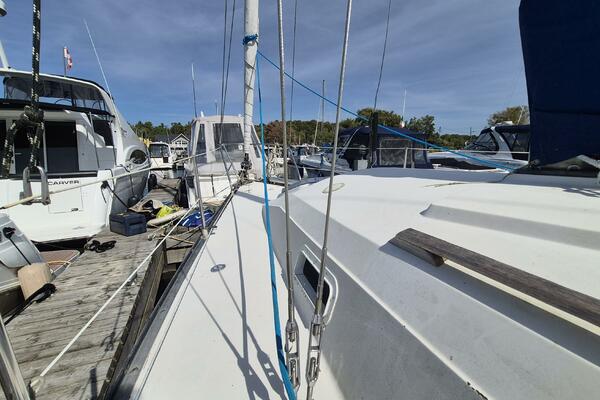 Wind Raker  35ft Mirage Yachts Yacht For Sale