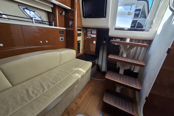 Gib N Tone 33ft Sea Ray Yacht For Sale