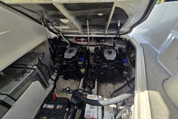 Gib N Tone 33ft Sea Ray Yacht For Sale