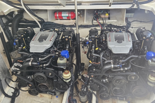 Gib N Tone 33ft Sea Ray Yacht For Sale