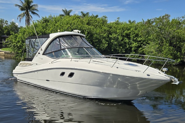 Gib N Tone 33ft Sea Ray Yacht For Sale