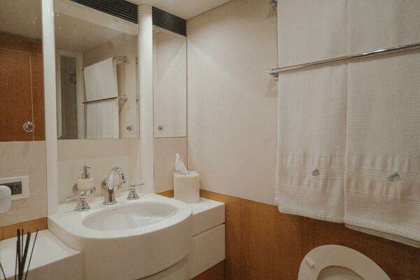 Oceanfast 87 Enclosed Bridge Sportfish Yacht For Sale