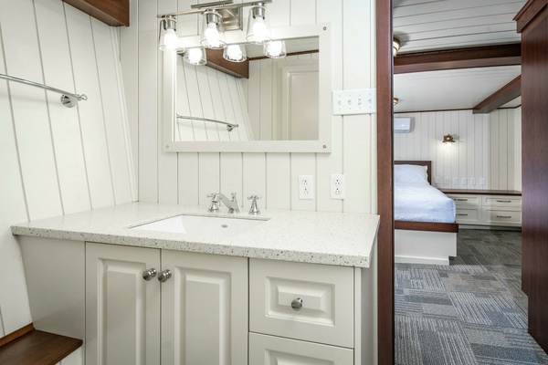 ANNE S PIERCE 120ft Glovertown Sy Yacht For Sale