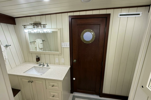 ANNE S PIERCE 120ft Glovertown Sy Yacht For Sale