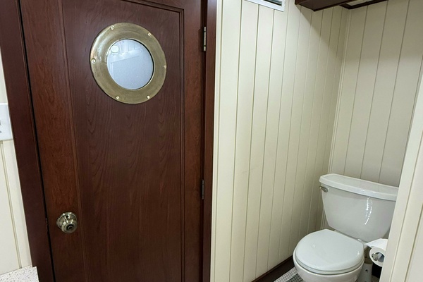 ANNE S PIERCE 120ft Glovertown Sy Yacht For Sale