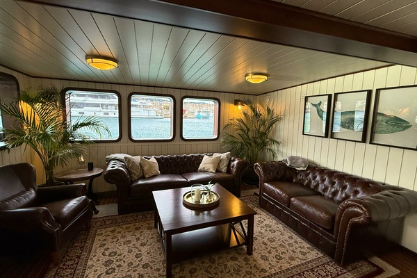 ANNE S PIERCE 120ft Glovertown Sy Yacht For Sale