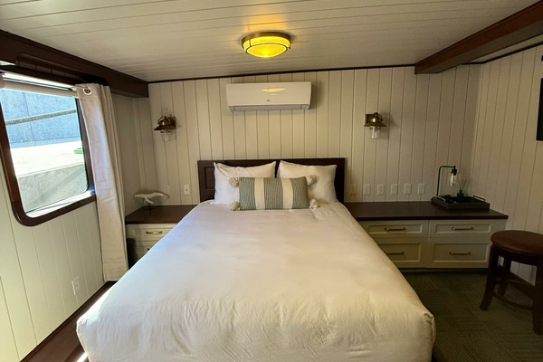 ANNE S PIERCE 120ft Glovertown Sy Yacht For Sale