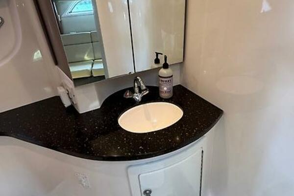 35ft Regal Yacht For Sale