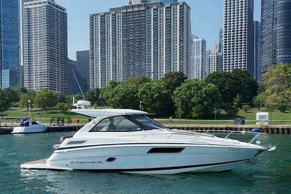 35-ft-Regal-2013-35 Sport Coupe-Chicago Illinois United States yacht for sale