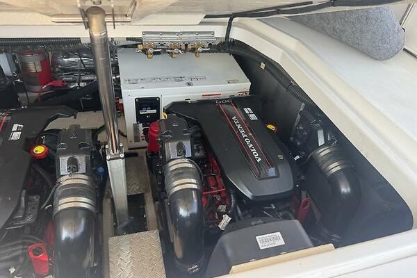 35ft Regal Yacht For Sale