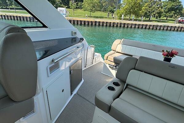 35ft Regal Yacht For Sale