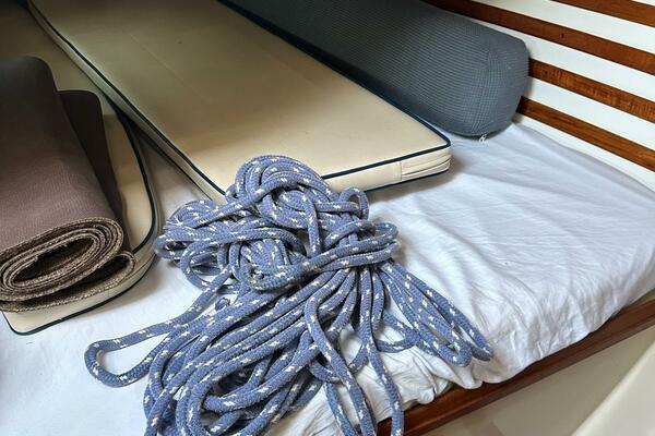 33ft Endeavour Yacht For Sale