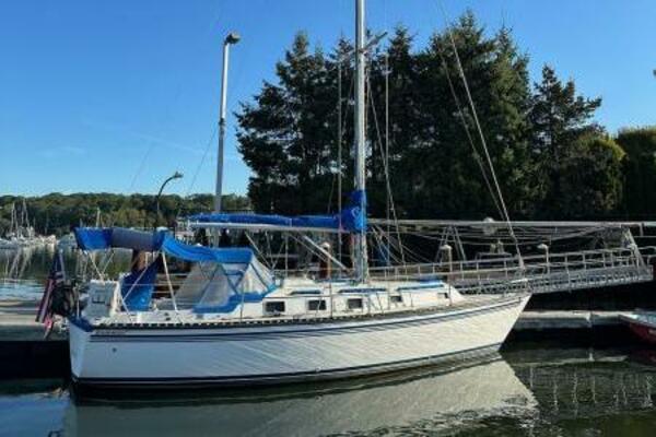 33ft Endeavour Yacht For Sale