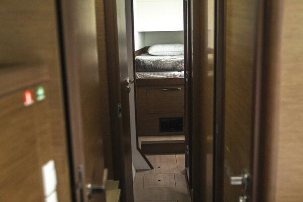 Wanderlust 40ft Lagoon Yacht For Sale