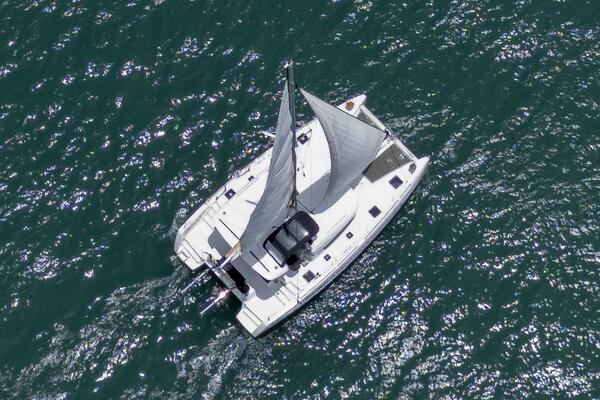 Wanderlust 40ft Lagoon Yacht For Sale