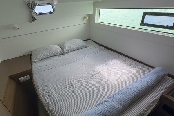 Wanderlust 40ft Lagoon Yacht For Sale