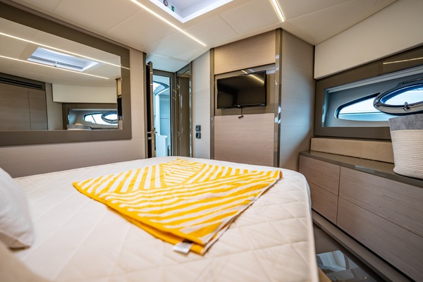 Habeas Orcas 62ft Pershing Yacht For Sale