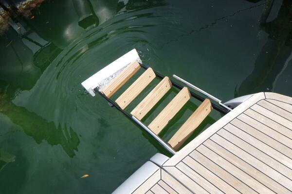 Habeas Orcas 62ft Pershing Yacht For Sale