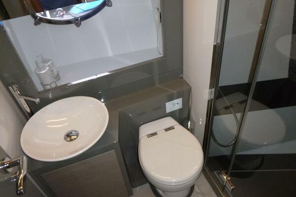 Habeas Orcas 62ft Pershing Yacht For Sale