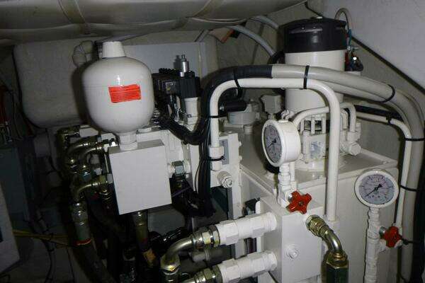 Pershing 62 Yacht For Sale