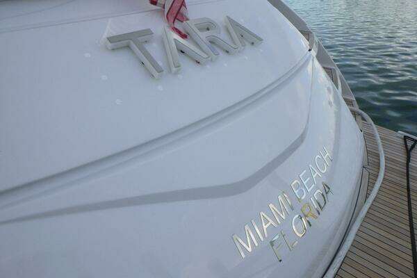 Pershing 62 Yacht For Sale