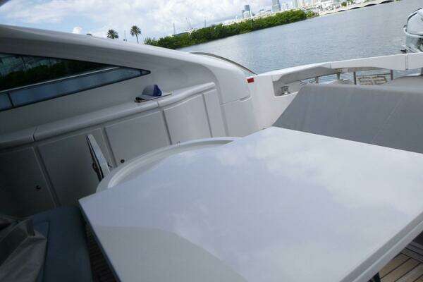 Pershing 62 Yacht For Sale