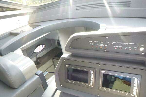 Pershing 62 Yacht For Sale