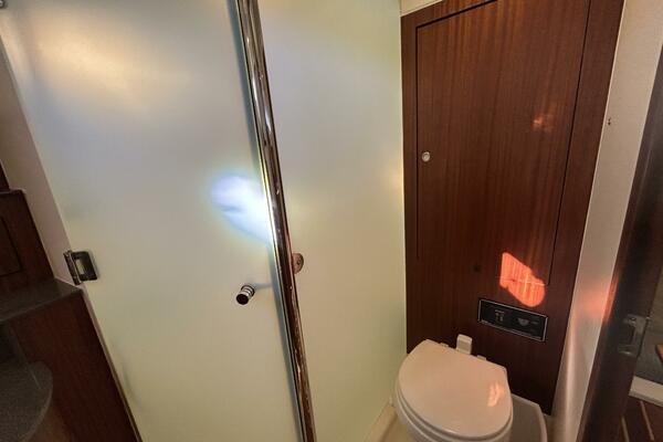 38ft Pursuit Yacht For Sale