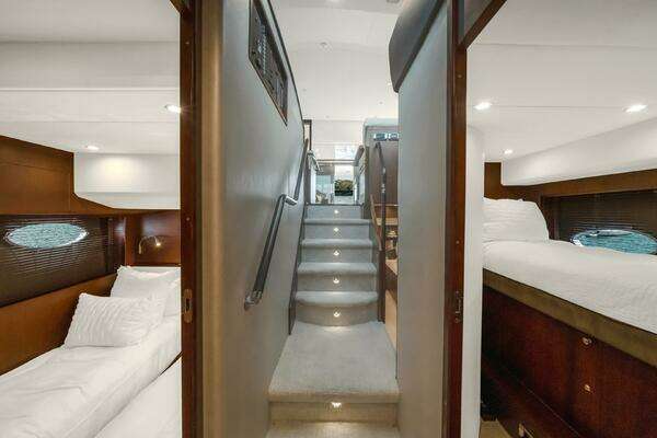 Princess 64 Flybridge Yacht For Sale