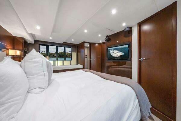 Princess 64 Flybridge Yacht For Sale