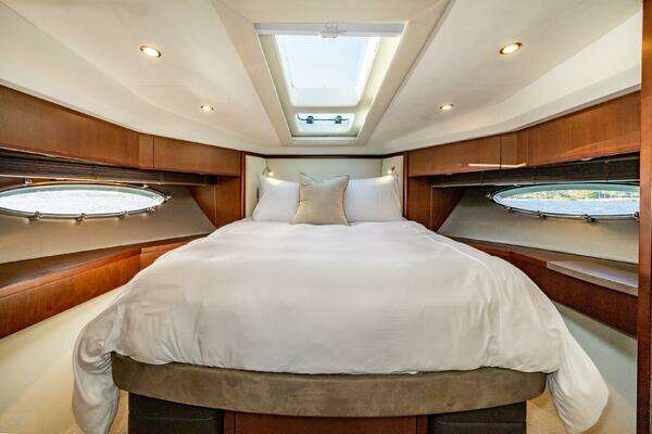 Princess 64 Flybridge Yacht For Sale