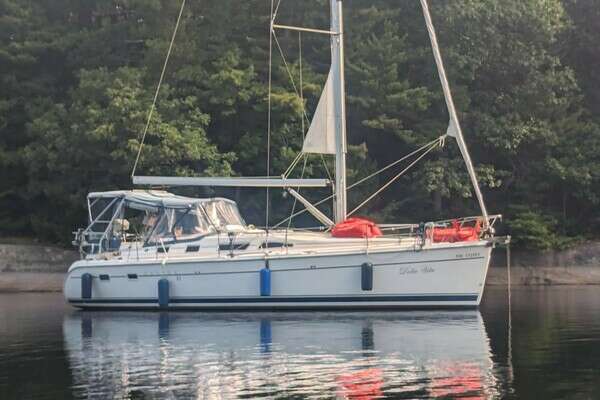 41-ft-Hunter-2004-41 Aft Cockpit-Dolce Vita Midland Ontario Canada  yacht for sale
