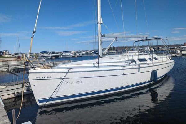 Dolce Vita 41ft Hunter Yacht For Sale