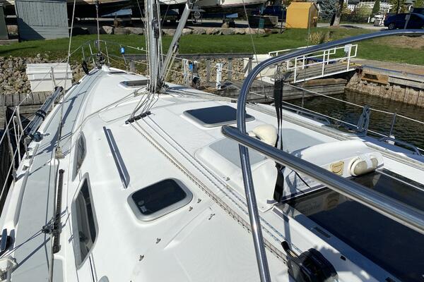 Dolce Vita 41ft Hunter Yacht For Sale