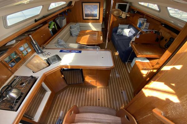Dolce Vita 41ft Hunter Yacht For Sale