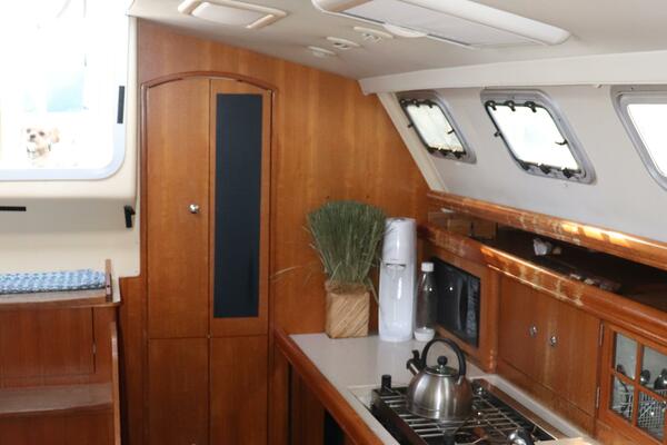 Dolce Vita 41ft Hunter Yacht For Sale