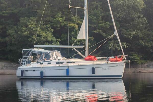 Dolce Vita 41ft Hunter Yacht For Sale