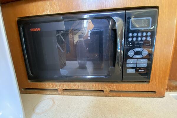 Dolce Vita 41ft Hunter Yacht For Sale