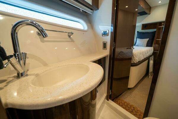 Marquis 55 LS Yacht For Sale