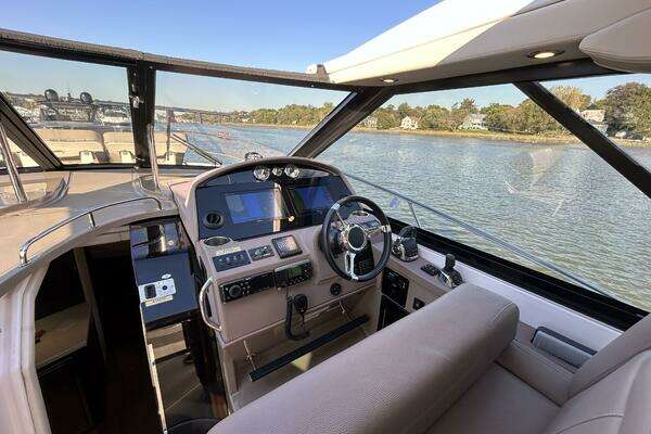 Regal 42 Sport Coupe Yacht For Sale